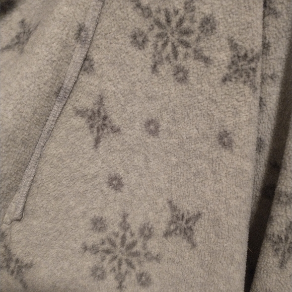 Bath Robe - Picture 8 of 9